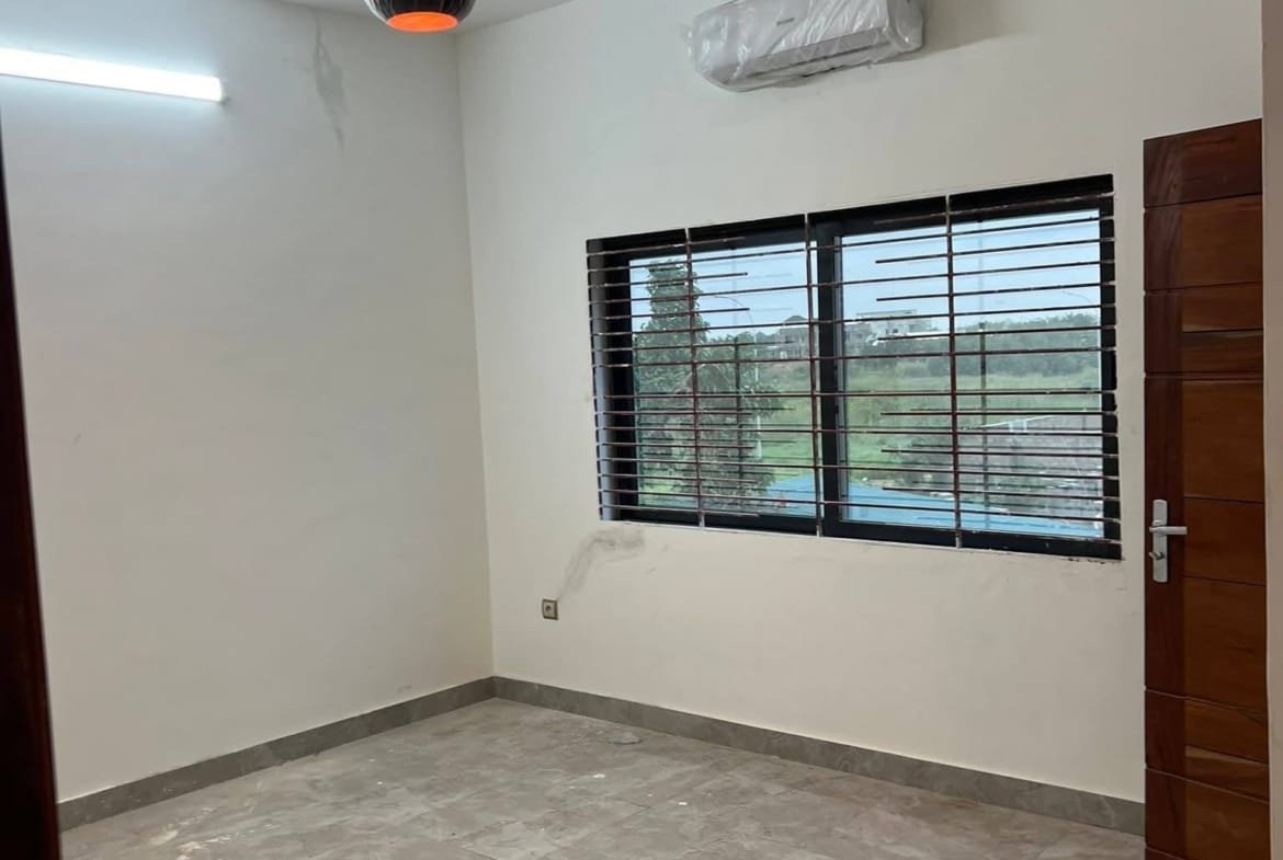 Villa duplex neuve avec vue mer à Fidjrossè Togbin 9