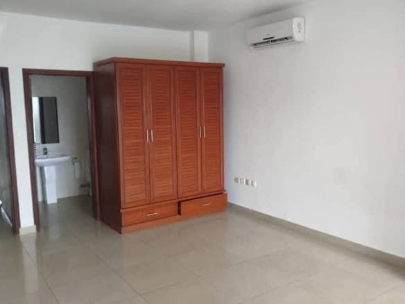 Appartement F4 de standing à La Haie Vive 6