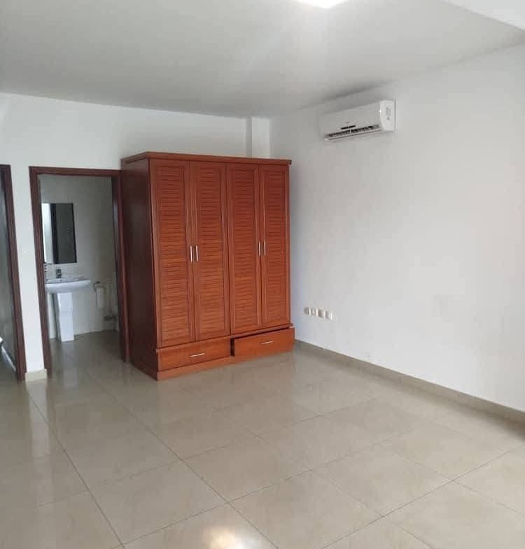 Appartement F4 de standing à La Haie Vive 6