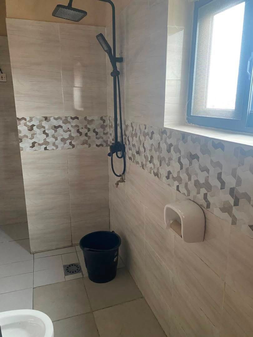Appartement à louer à Fidjrossè Plage 8