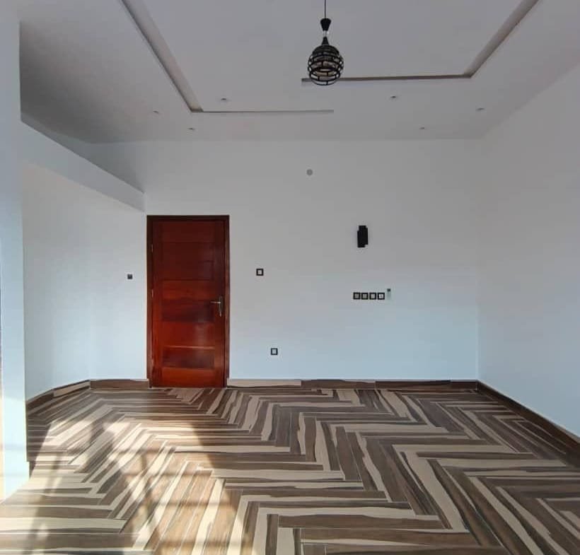 Appartement climatisé de 3 chambres à Fidjrossè Akogbato 4