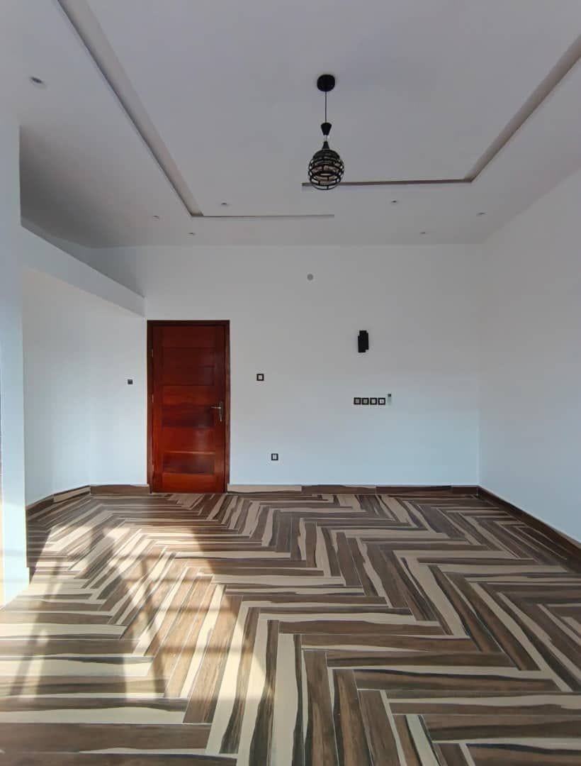 Appartement climatisé de 3 chambres à Fidjrossè Akogbato 4