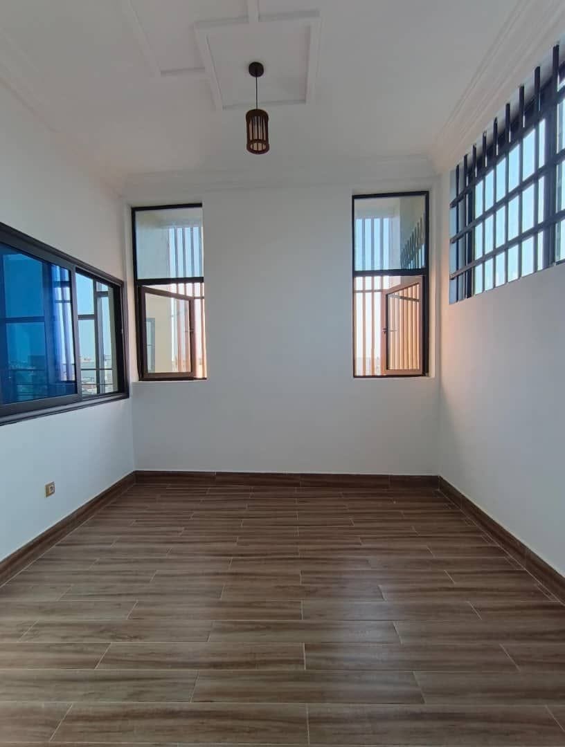 Appartement climatisé de 3 chambres à Fidjrossè Akogbato 6