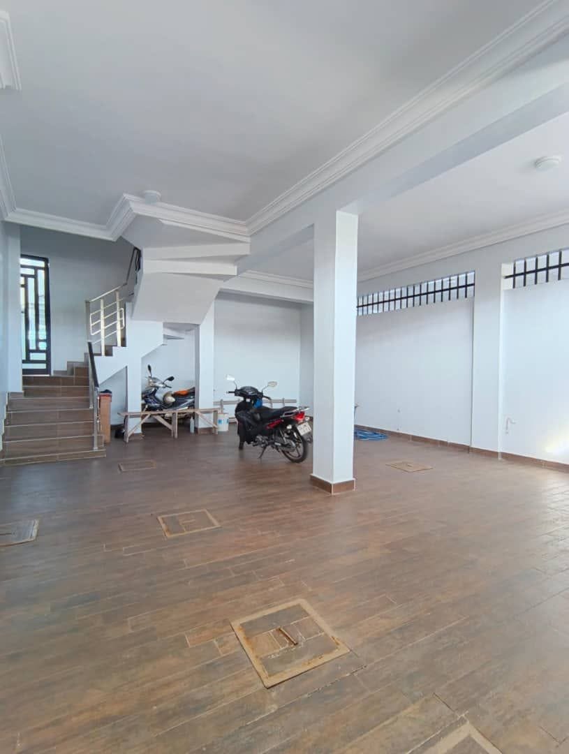 Appartement climatisé de 3 chambres à Fidjrossè Akogbato 7