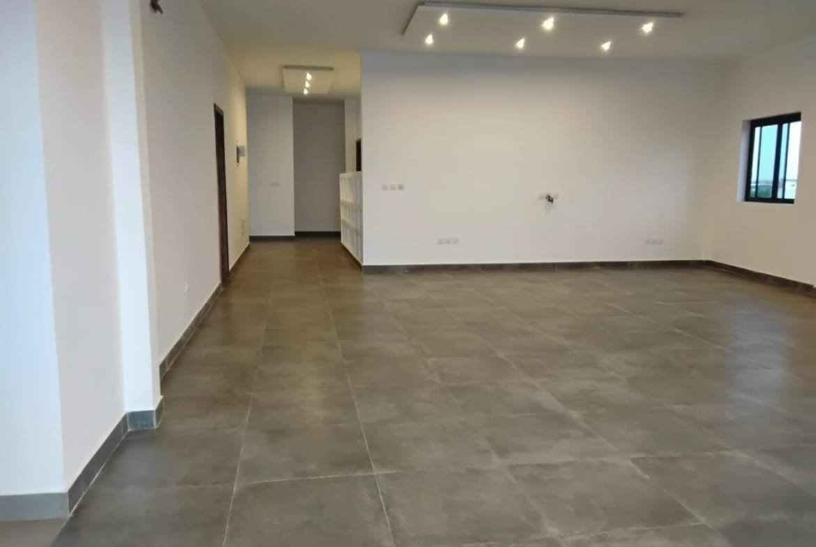 Appartement de 5 chambres avec vue sur mer à Fidjrossè Plage 3