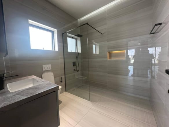 Appartement de standing neuf à la Haie Vive 15
