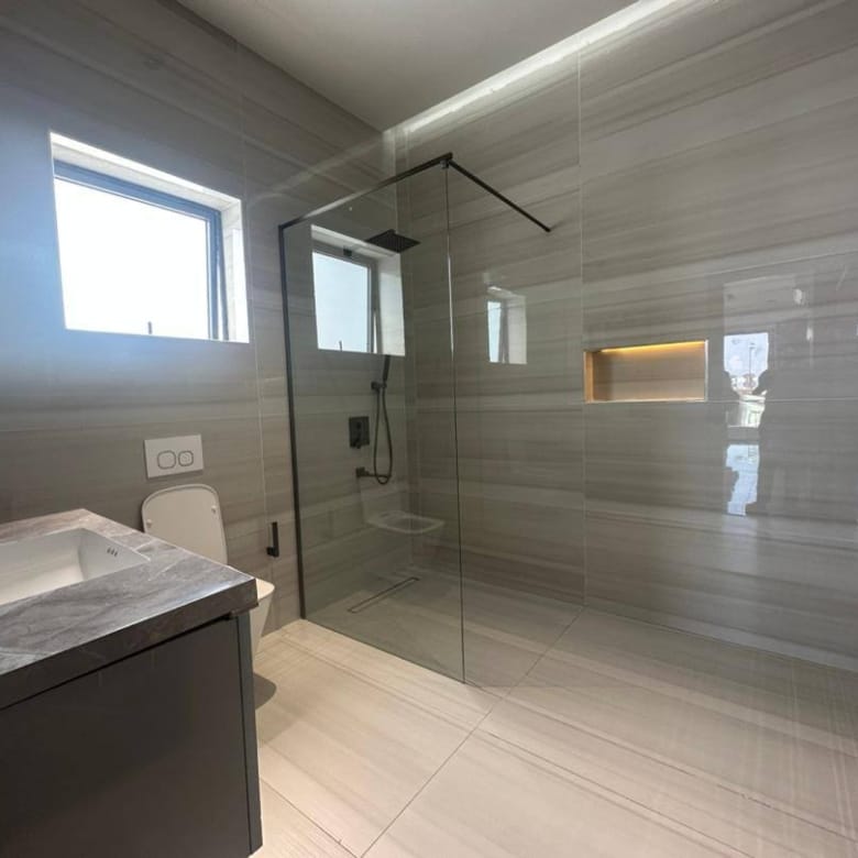Appartement de standing neuf à la Haie Vive 15