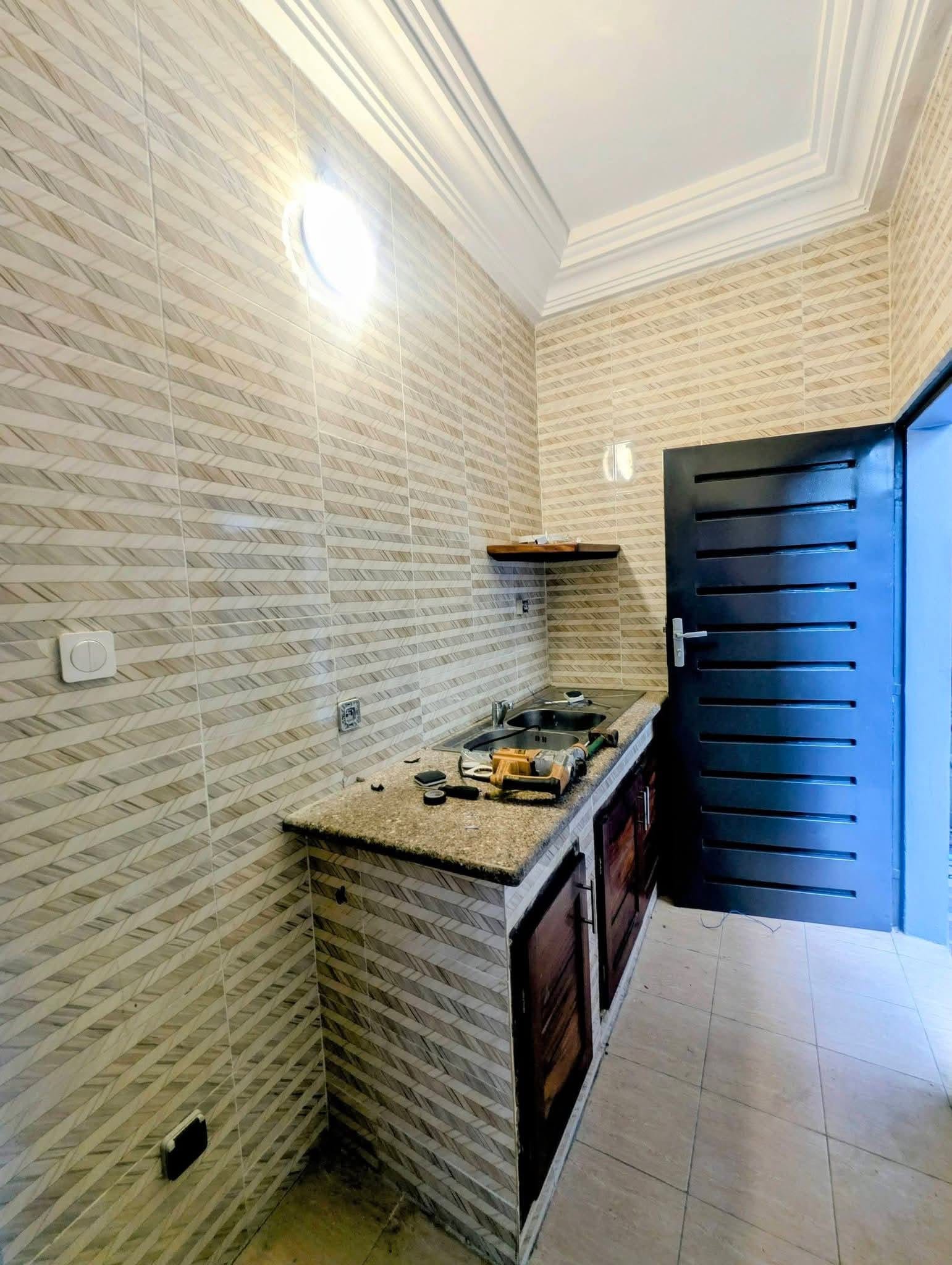 Appartement duplex de 2 chambres à Fidjrossè Calvaire 6