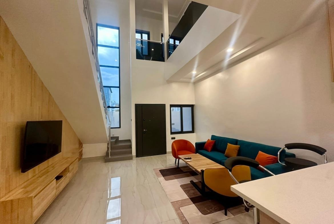 Appartement duplex meublé neuf à Fidjrossè Plage