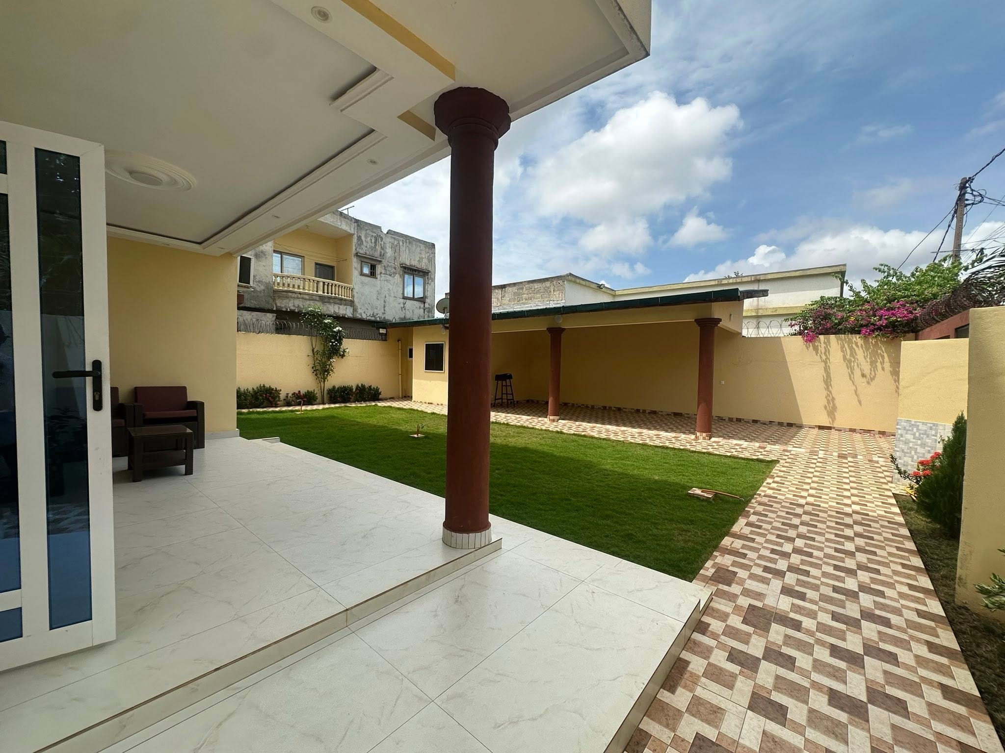 Appartement meublé à louer à Arconville Calavi 11