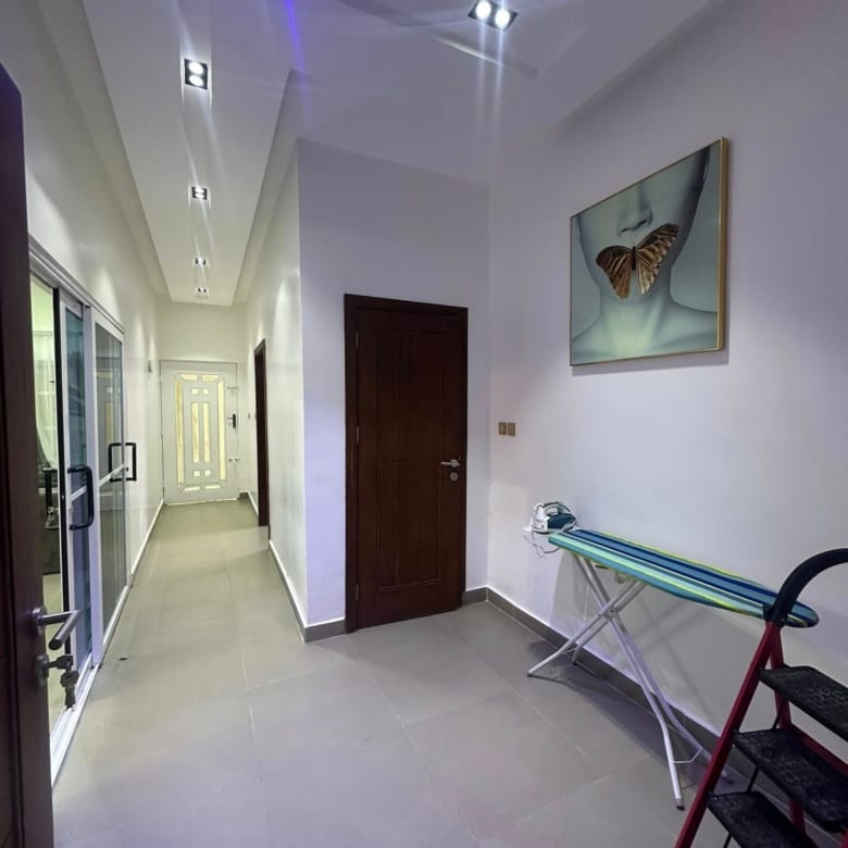 Appartement meublé avec entrée personnelle à Fidjrossè Plage 12