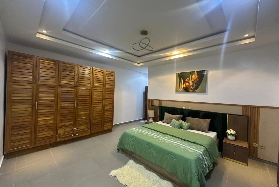 Appartement meublé avec entrée personnelle à Fidjrossè Plage 3