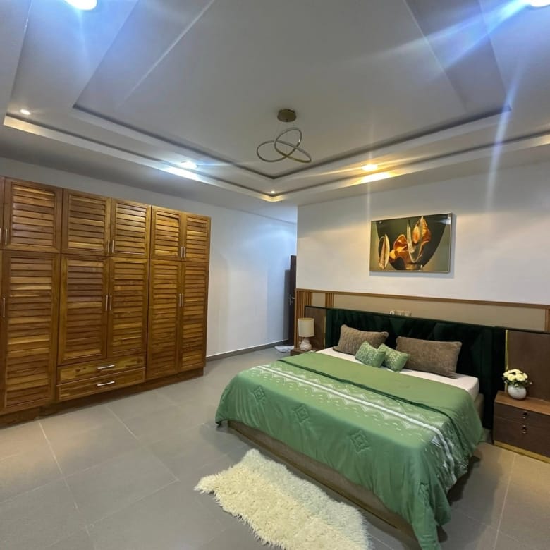 Appartement meublé avec entrée personnelle à Fidjrossè Plage 3