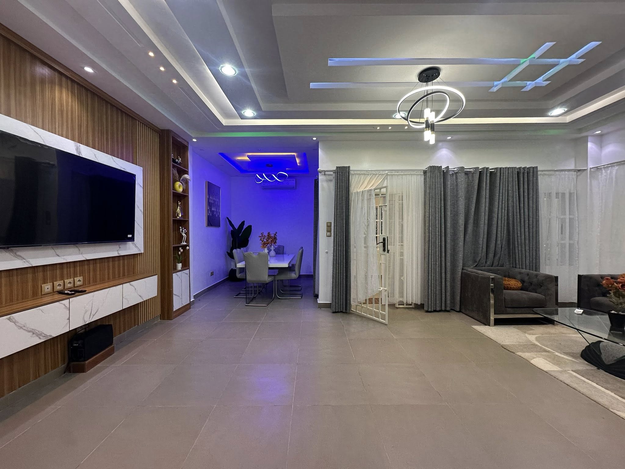 Appartement meublé avec entrée personnelle à Fidjrossè Plage 5