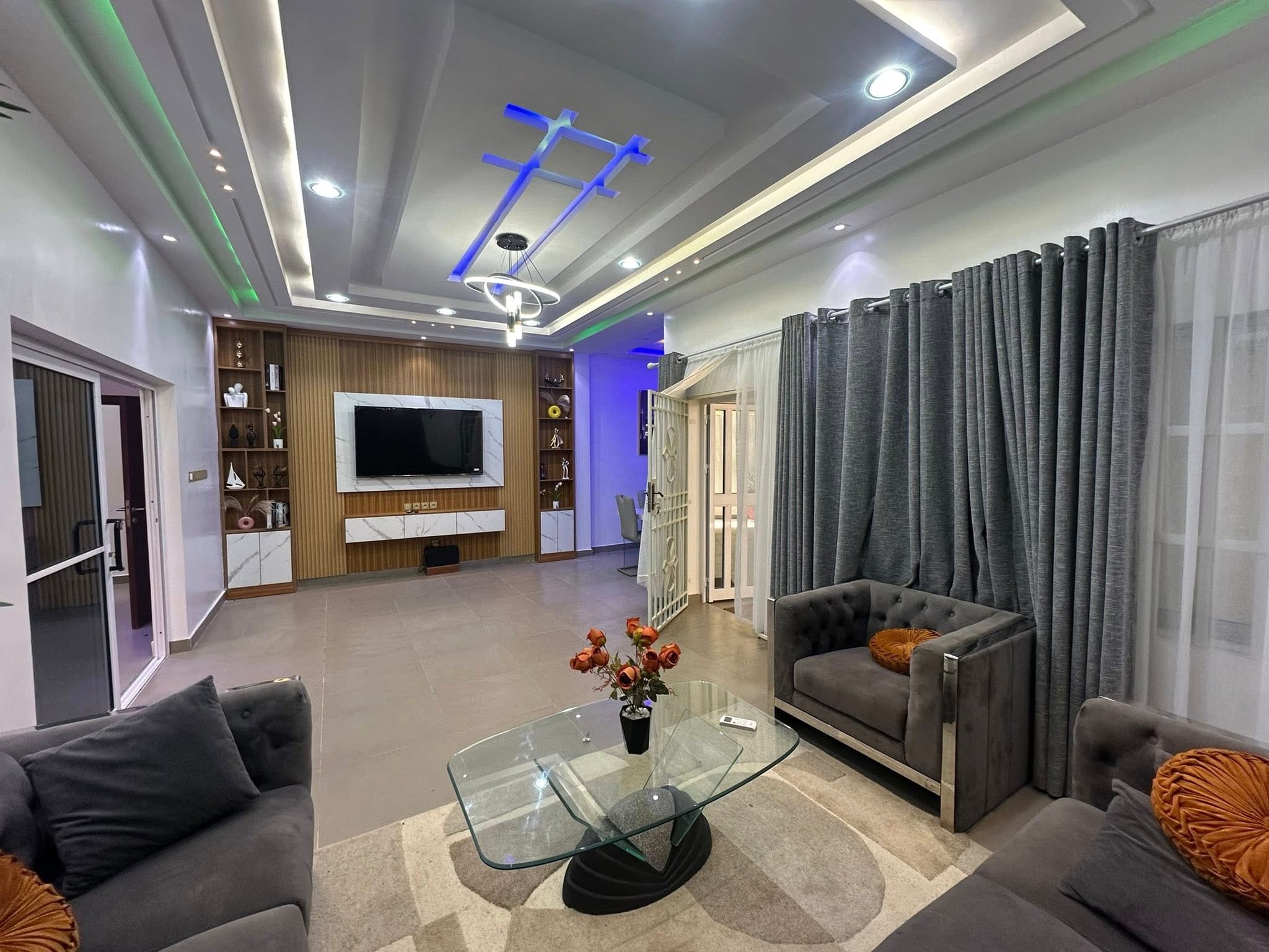 Appartement meublé avec entrée personnelle à Fidjrossè Plage
