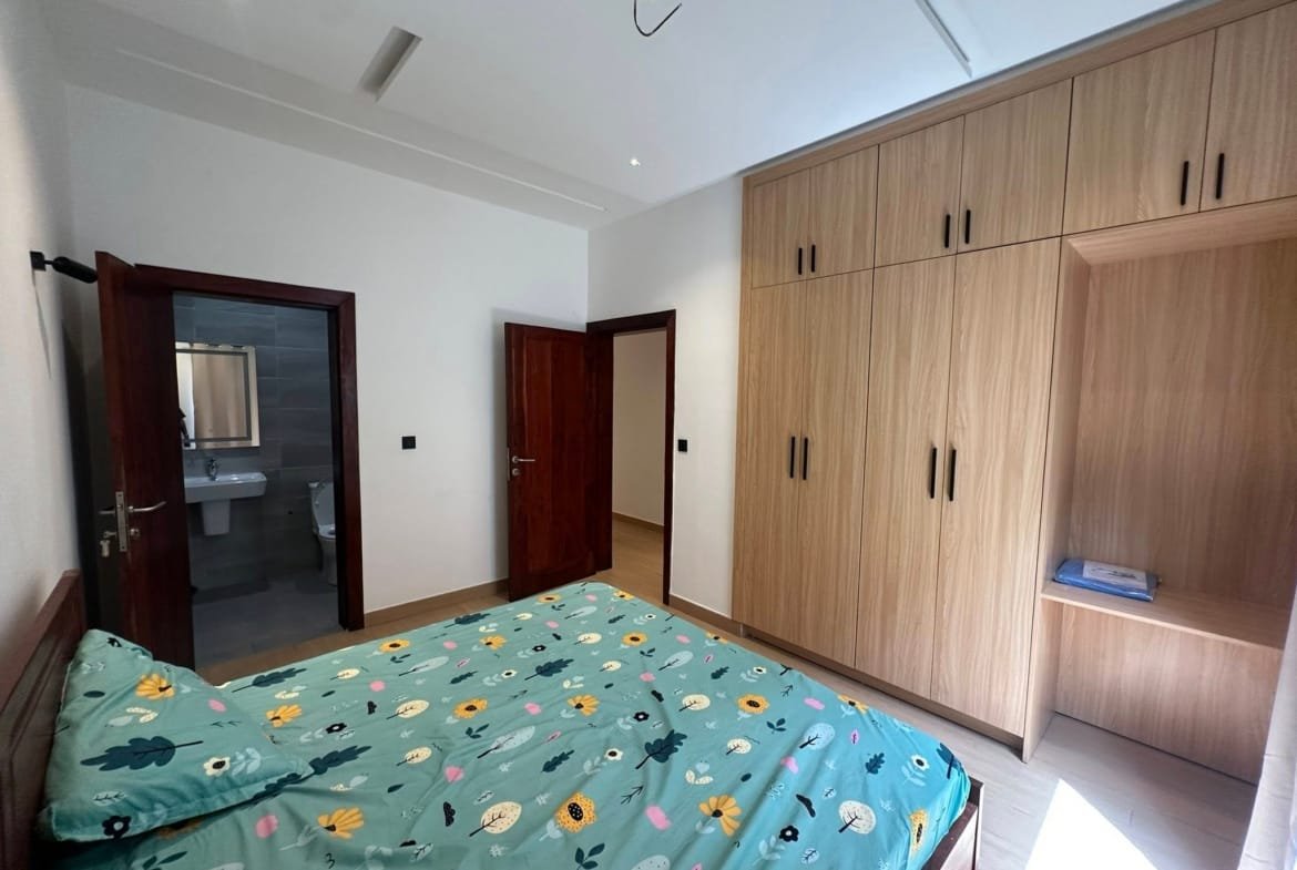 Appartement meublé avec jardin à Fidjrossè Plage 13