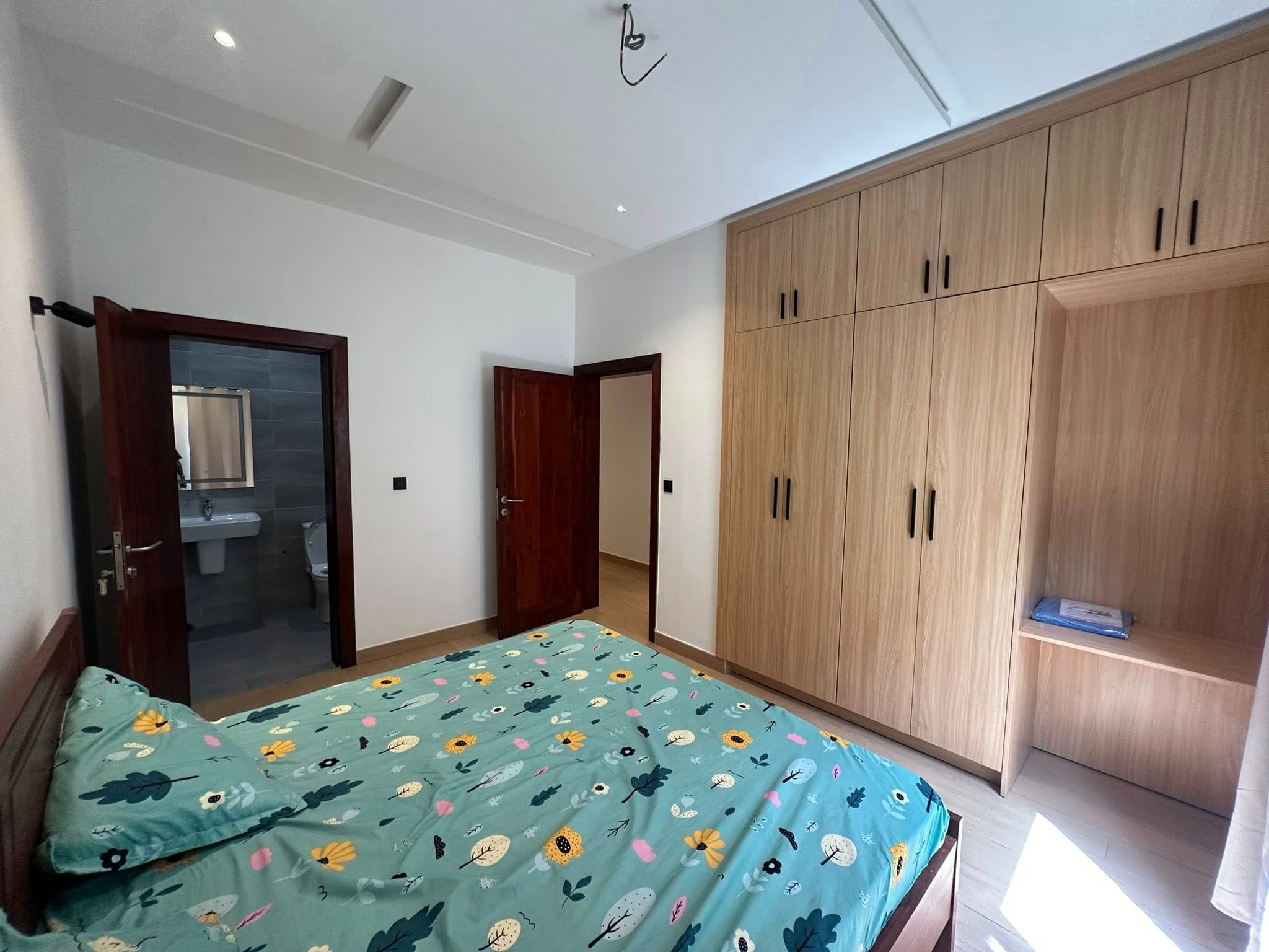 Appartement meublé avec jardin à Fidjrossè Plage 13