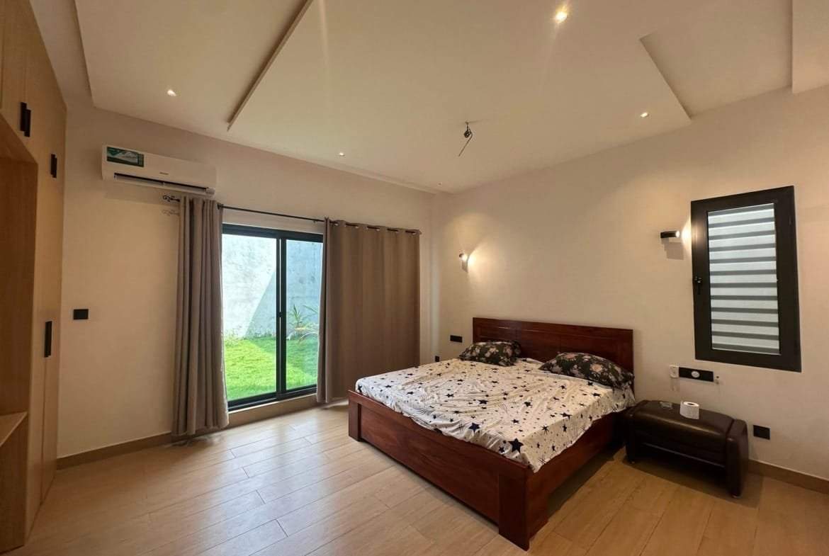 Appartement meublé avec jardin à Fidjrossè Plage 8