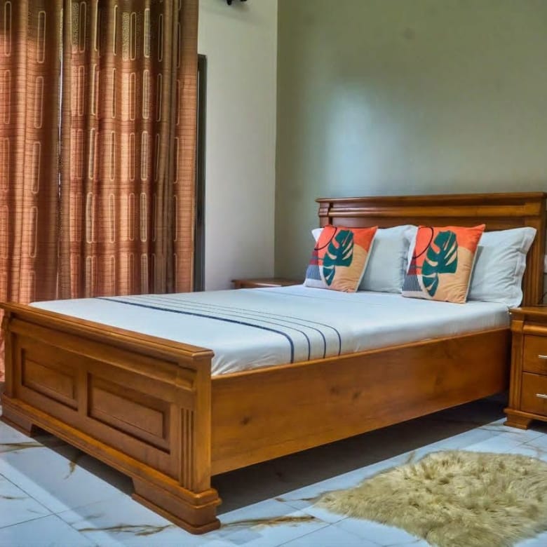 Appartement meublé avec piscine à Fidjrossè Plage 10