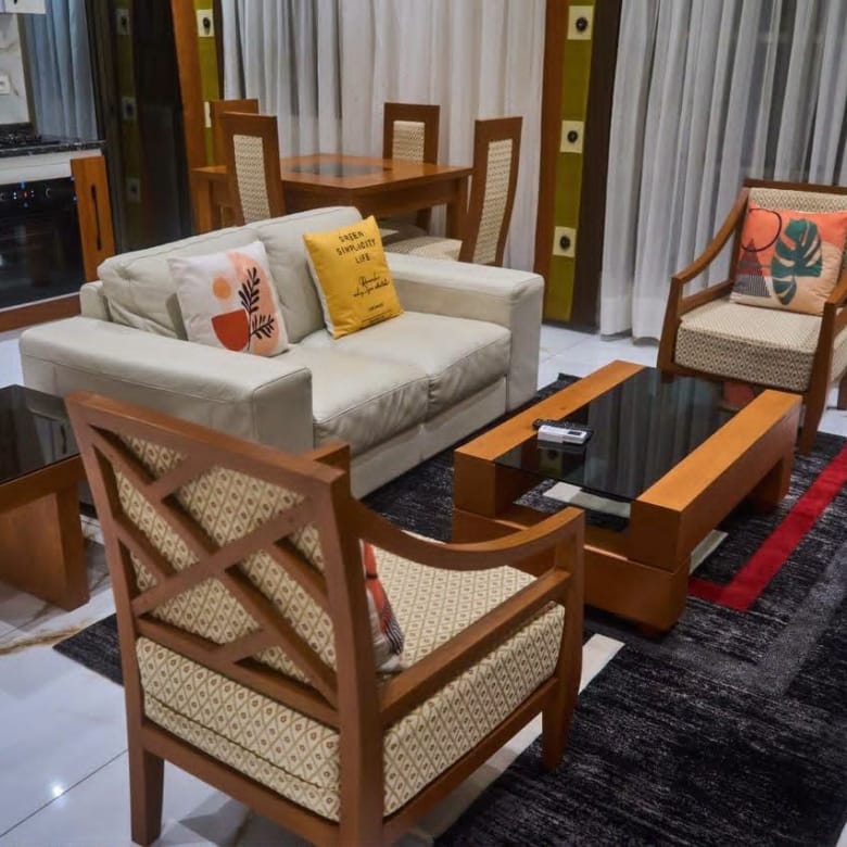 Appartement meublé avec piscine à Fidjrossè Plage 3
