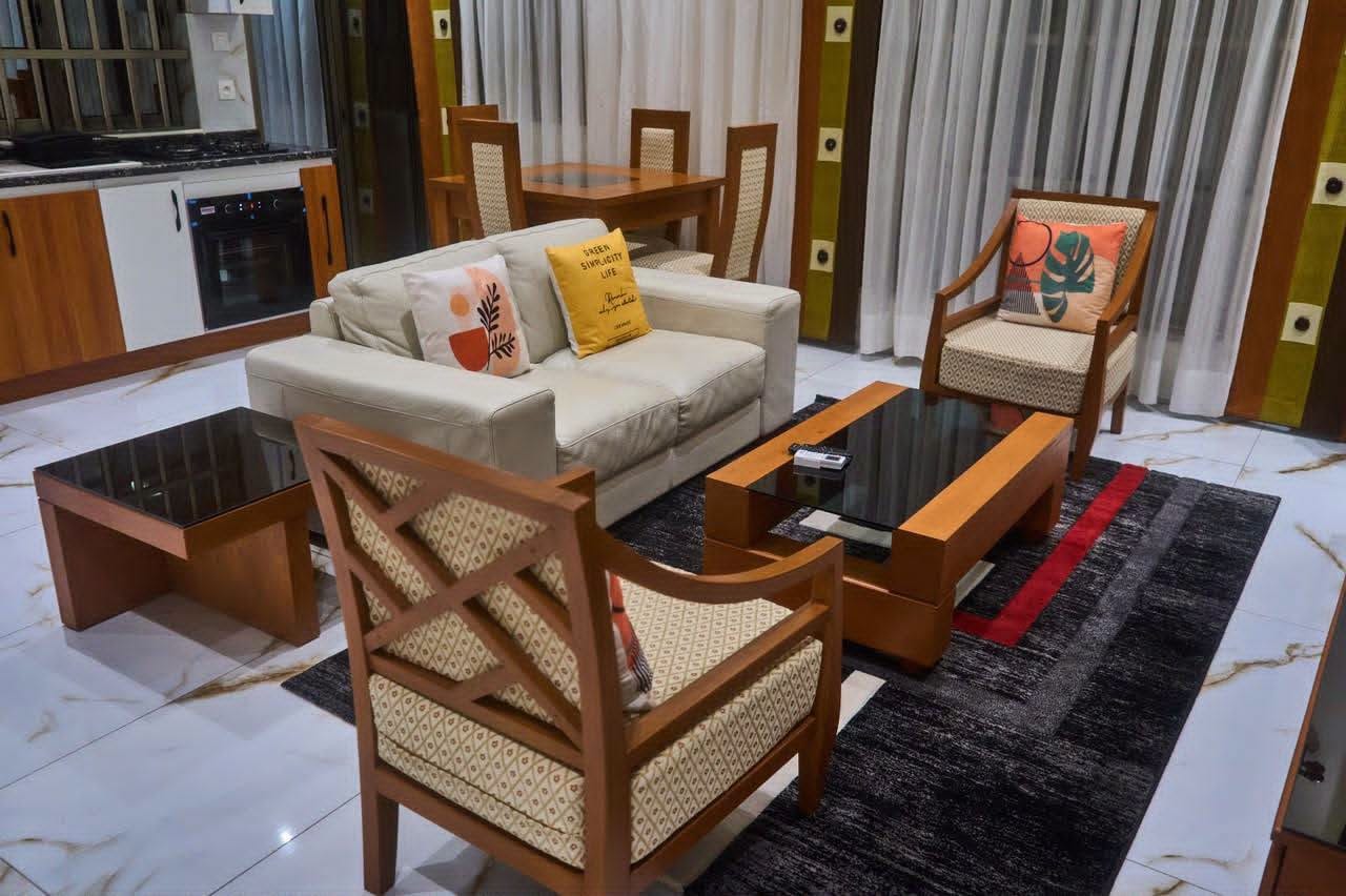 Appartement meublé avec piscine à Fidjrossè Plage 3