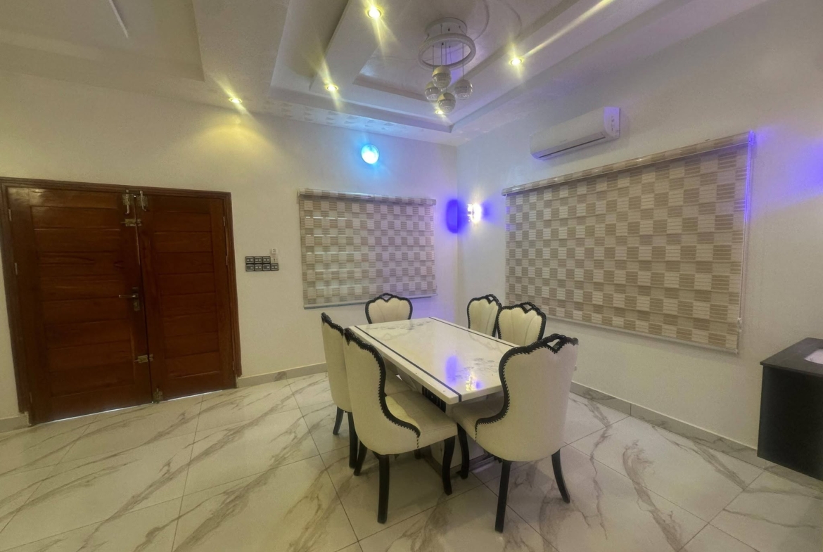 Appartement meublé avec terrasse à Fidjrossè Plage 17