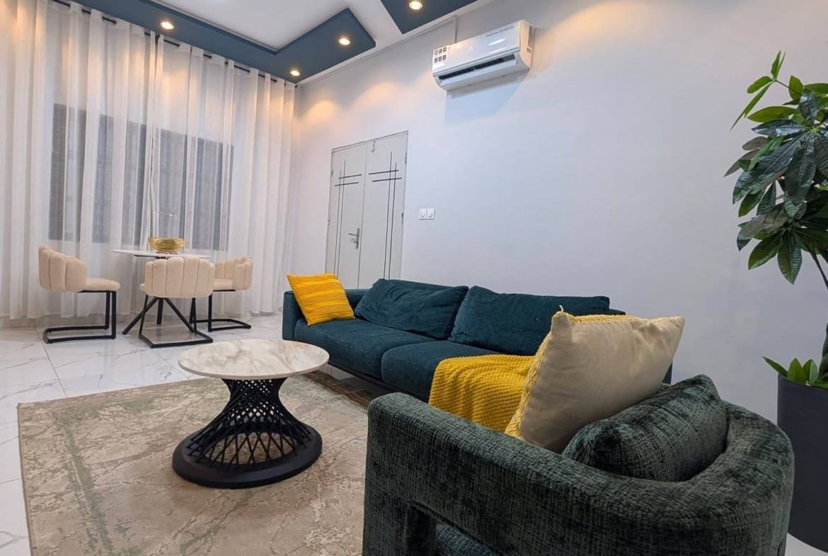 Appartement meublé avec vue mer à Fidjrossè Route des Pêches 5