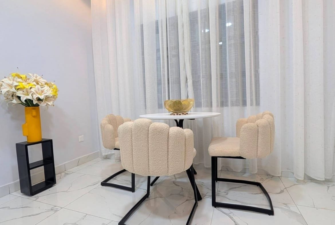 Appartement meublé avec vue mer à Fidjrossè Route des Pêches 6