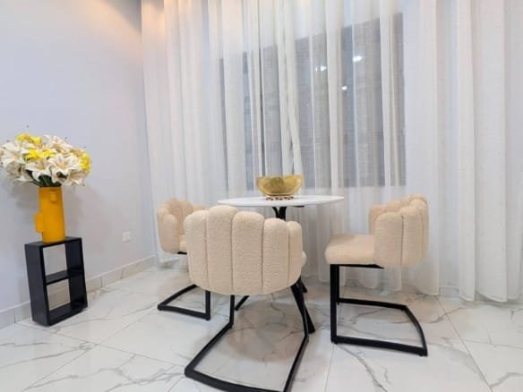 Appartement meublé avec vue mer à Fidjrossè Route des Pêches 6