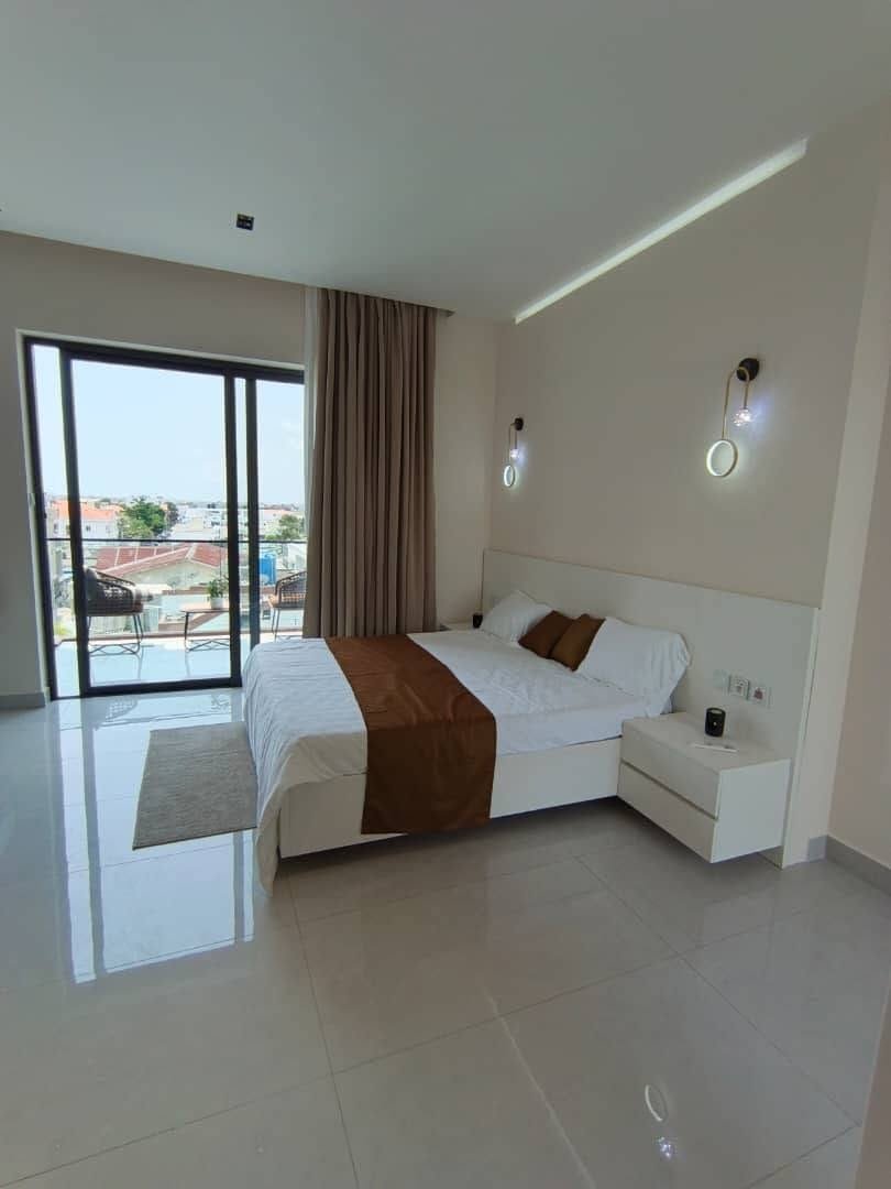 Appartement meublé de luxe avec rooftop à la Haie Vive 13