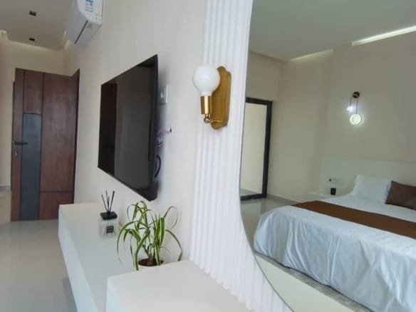 Appartement meublé de luxe avec rooftop à la Haie Vive 17