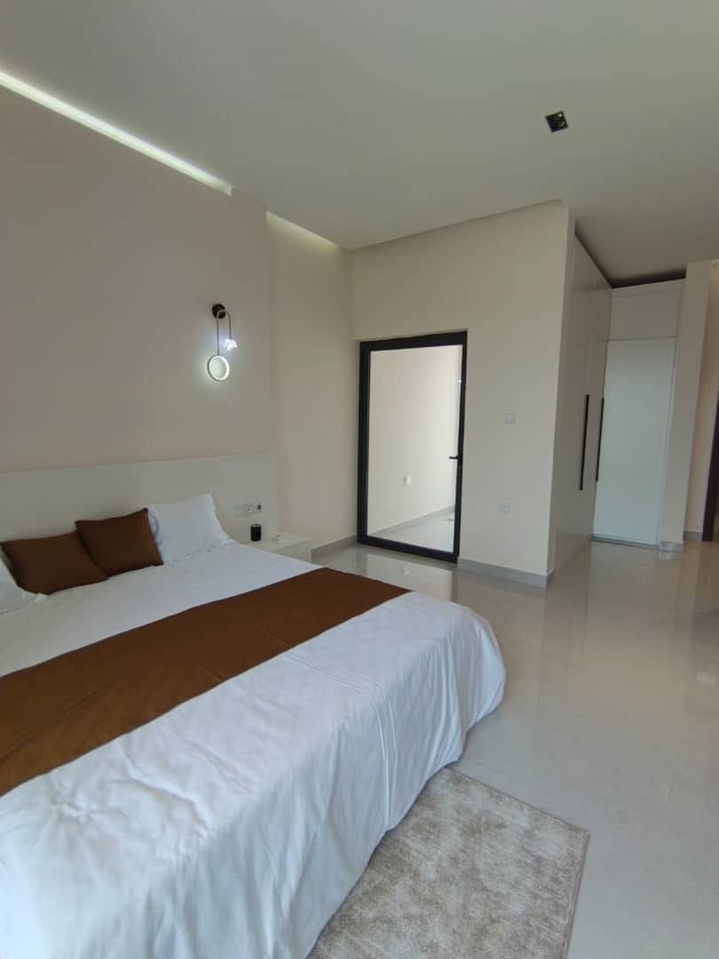 Appartement meublé de luxe avec rooftop à la Haie Vive 9