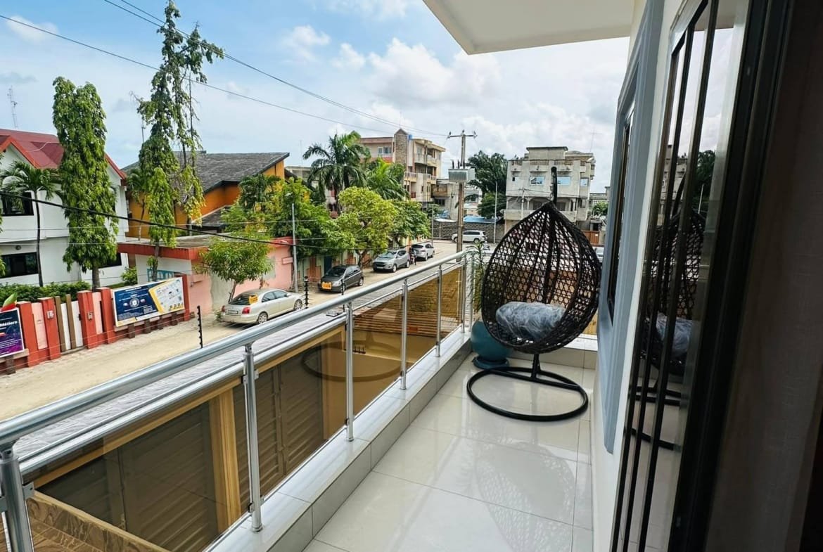 Appartement meublé haut standing à Mènontin 15