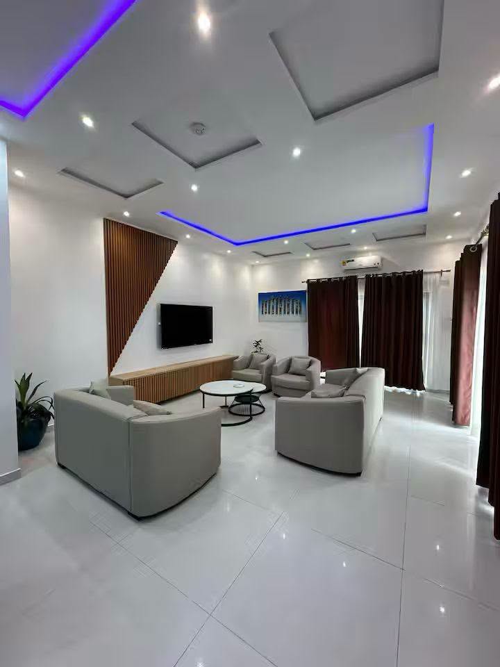 Appartement meublé neuf à Fidjrossè Akogbato 13