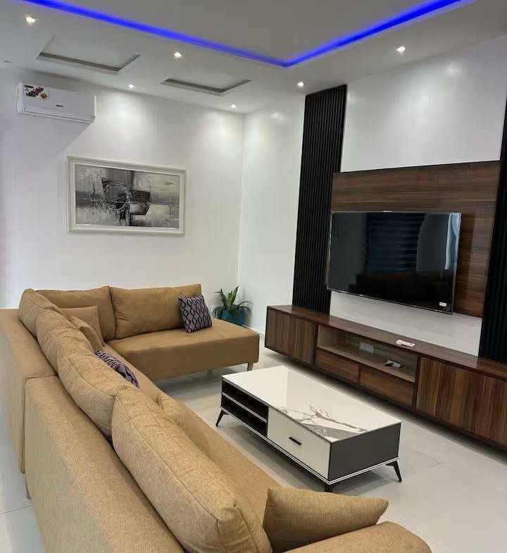 Appartement meublé neuf à Fidjrossè Akogbato 17