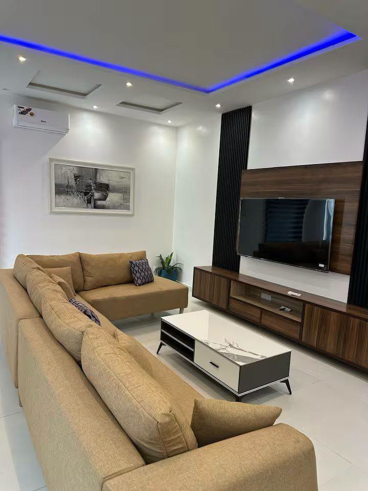 Appartement meublé neuf à Fidjrossè Akogbato 17