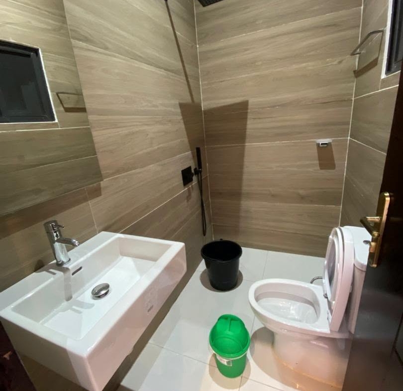Appartement meublé neuf à Fidjrossè Akogbato 19