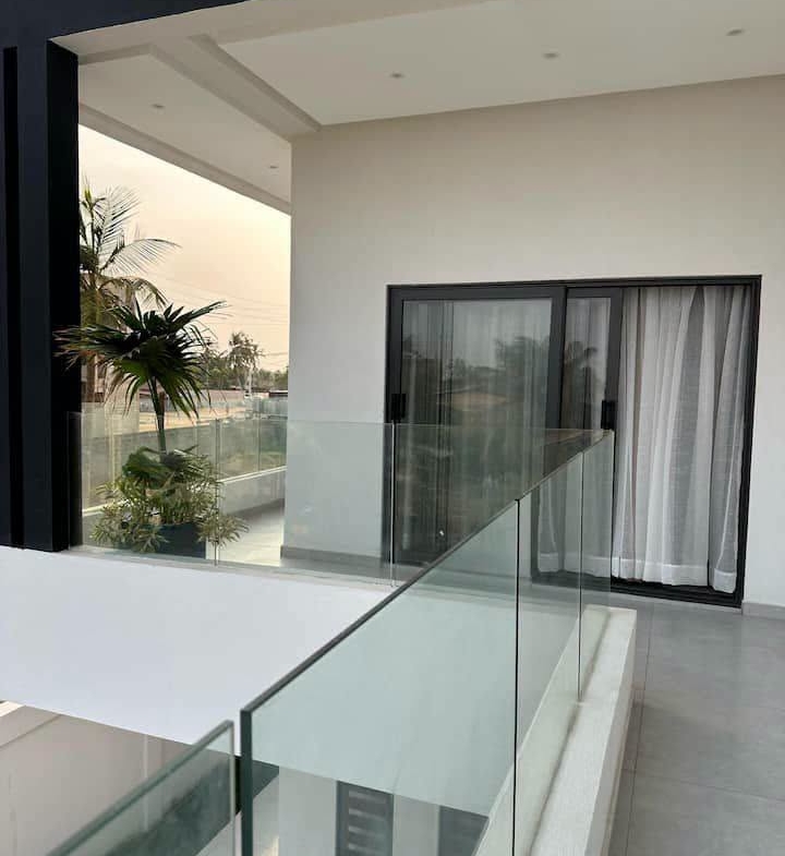 Appartement meublé neuf à Fidjrossè Akogbato 21