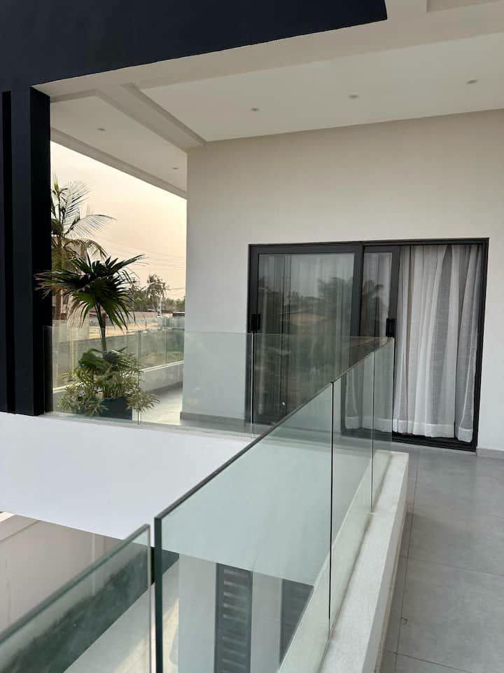 Appartement meublé neuf à Fidjrossè Akogbato 21