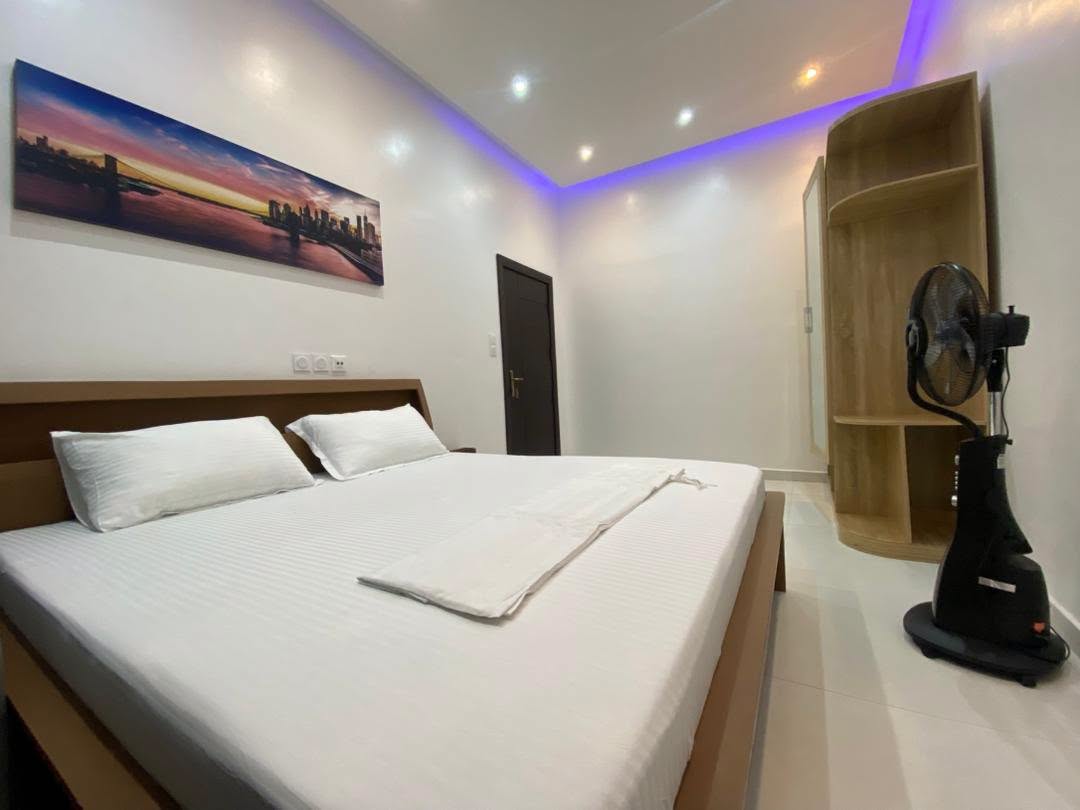 Appartement meublé neuf à Fidjrossè Akogbato 24