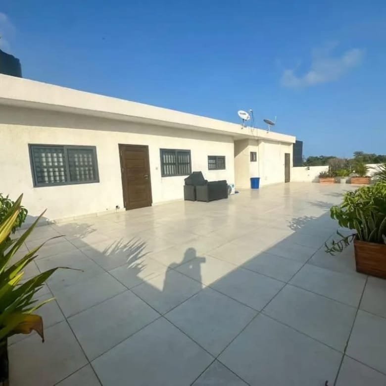 Appartement meublé rooftop à Cadjèhoun 4