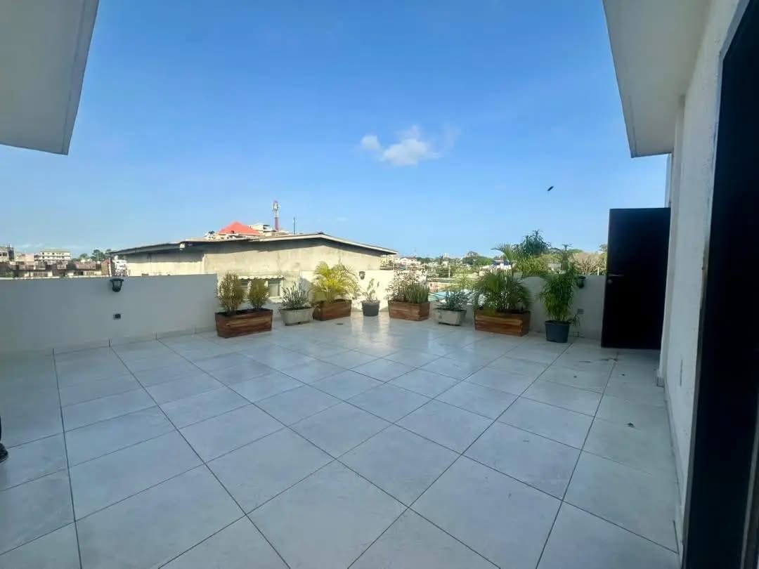 Appartement meublé rooftop à Cadjèhoun 8 Appartement meublé rooftop à Cadjèhoun 8
