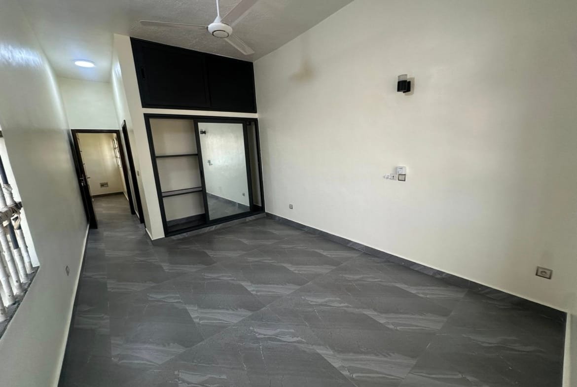 Appartement neuf avec vue mer à Fidjrossè Plage 12