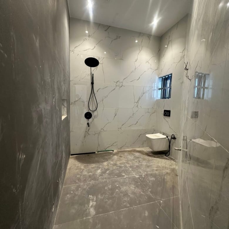 Appartement neuf de 3 chambres à Fidjrossè Akogbato 10