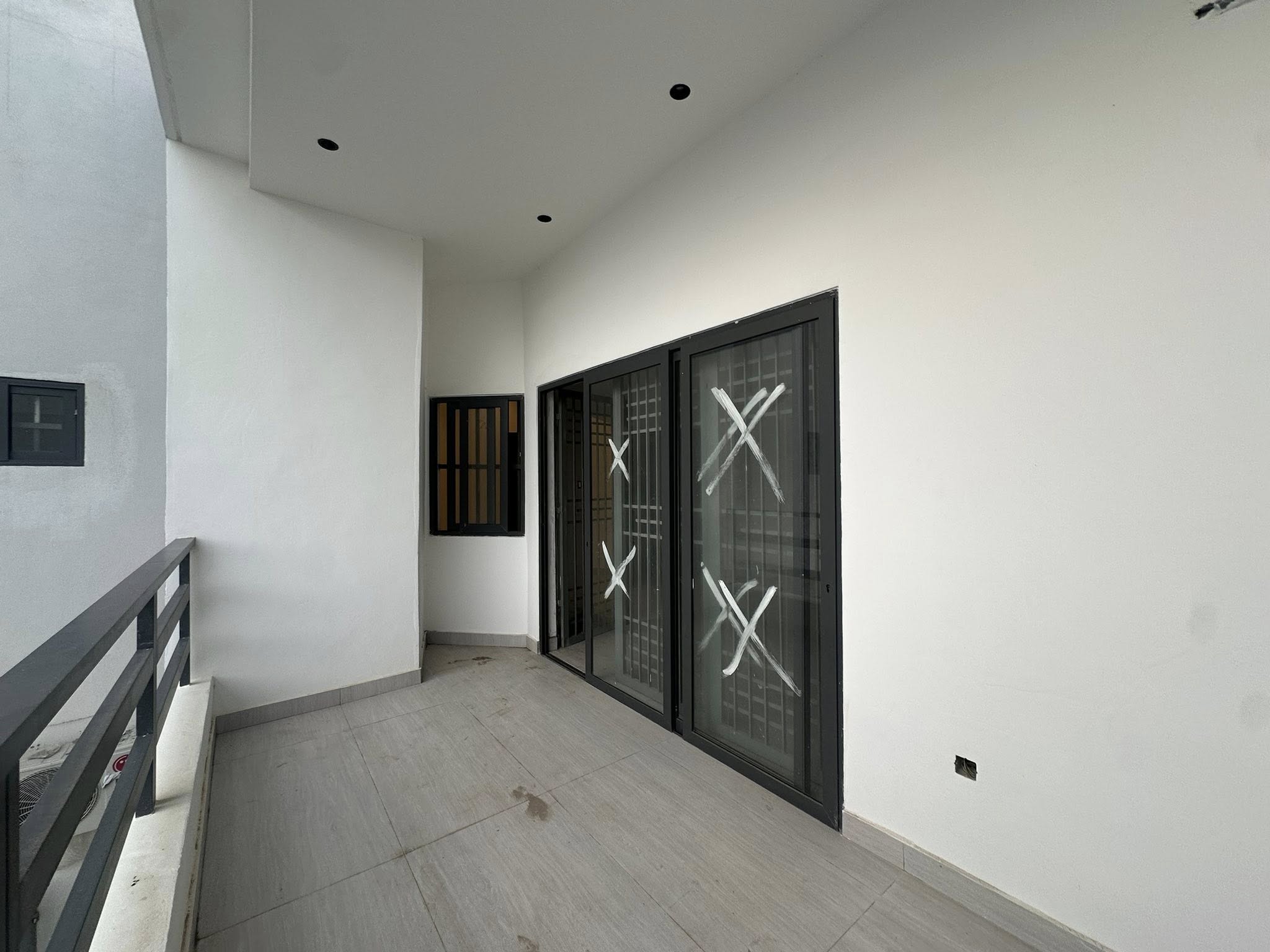 Appartement neuf de 3 chambres à Fidjrossè Akogbato 11 Appartement neuf de 3 chambres à Fidjrossè Akogbato 11