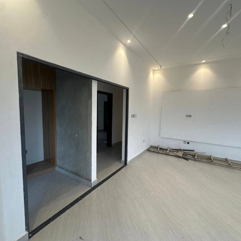 Appartement neuf de 3 chambres à Fidjrossè Akogbato 5