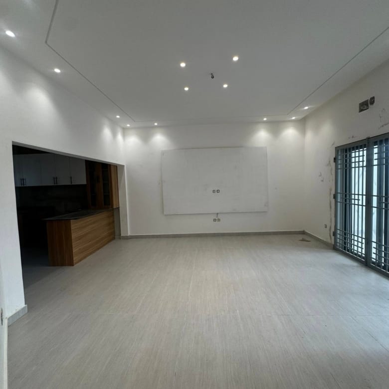 Appartement neuf de 3 chambres à Fidjrossè Akogbato