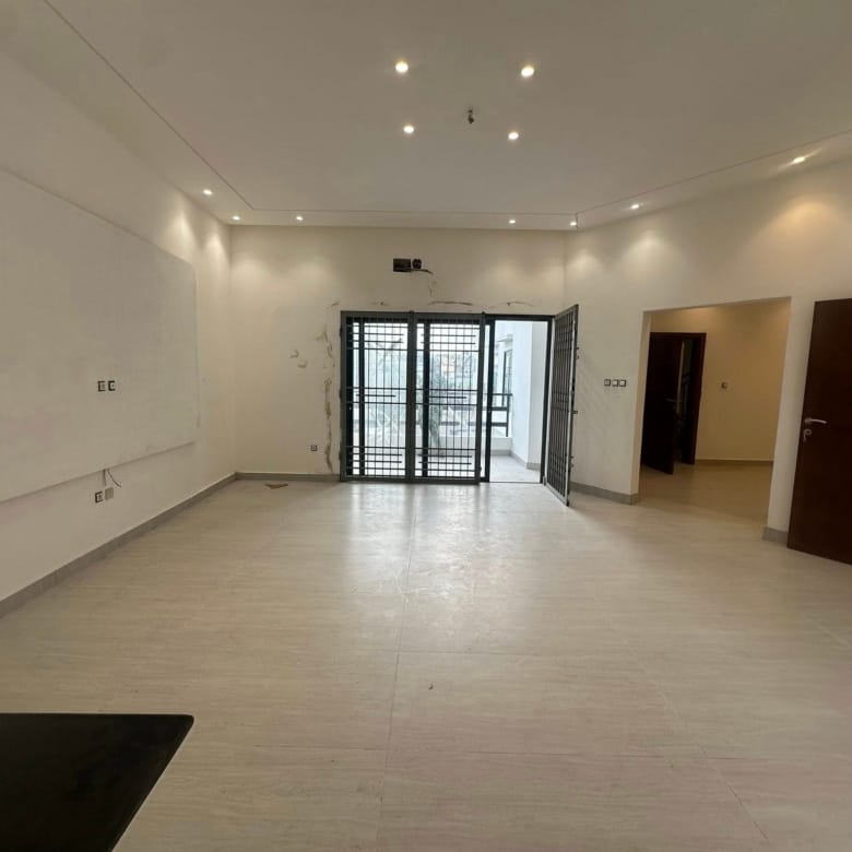 Appartement neuf de 3 chambres à Fidjrossè Akogbato 8