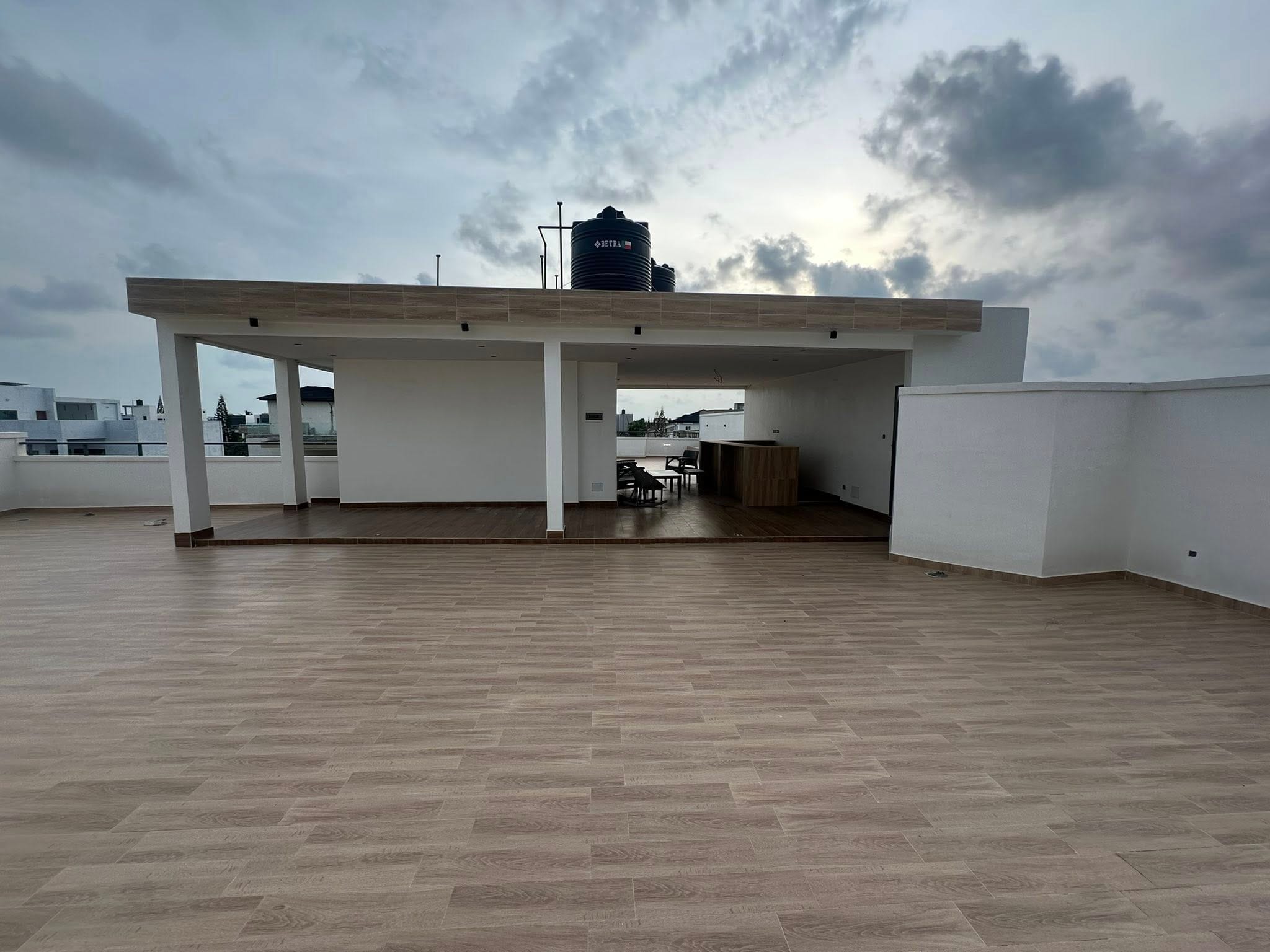 Appartement neuf de 3 chambres à Fidjrossè Akogbato 9 Appartement neuf de 3 chambres à Fidjrossè Akogbato 9