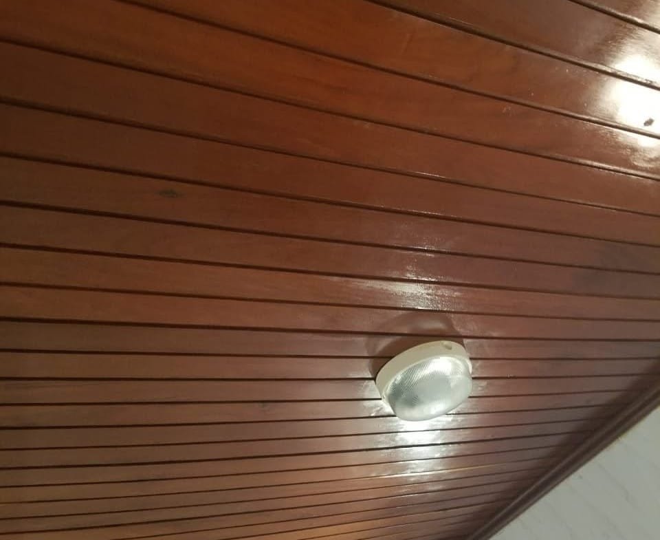 Bureau professionnel à louer à Guinkomey Ganhi 9